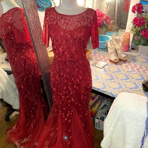 🌷EVER Pretty🌷Sheer Floral Sequin Mermaid Fishtail Style Dress - Picture 4 of 15